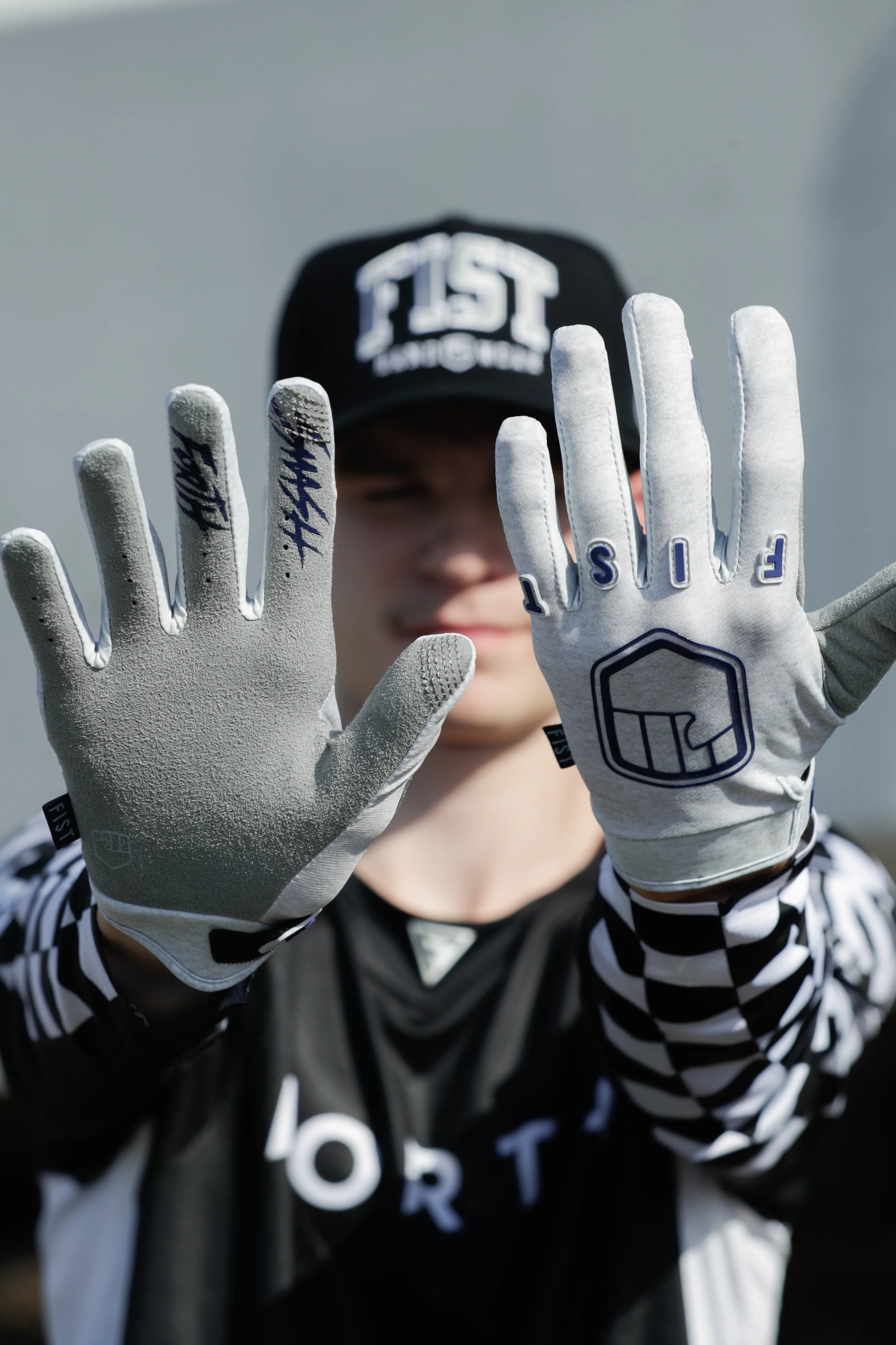 Fist Handwear Strapped Grey Trackie Gloves