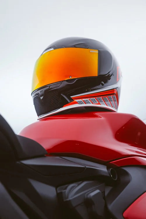Icon Airframe Pro Carbon Hyperstrike Helmet