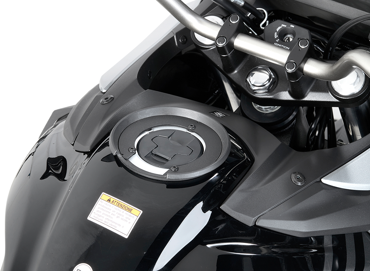 Givi BF01 Tanklock Tank Bag Ring Suzuki 2003-2026
