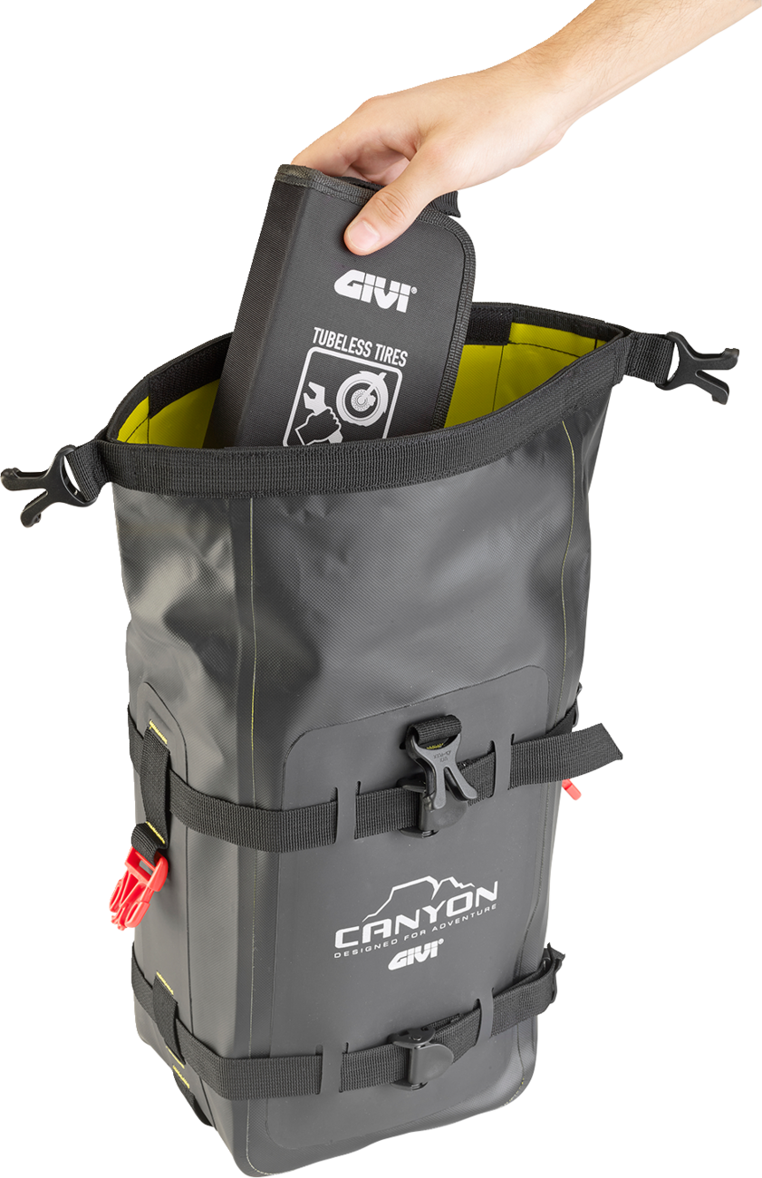 Givi GRT722 Canyon 8L Cargo Bag