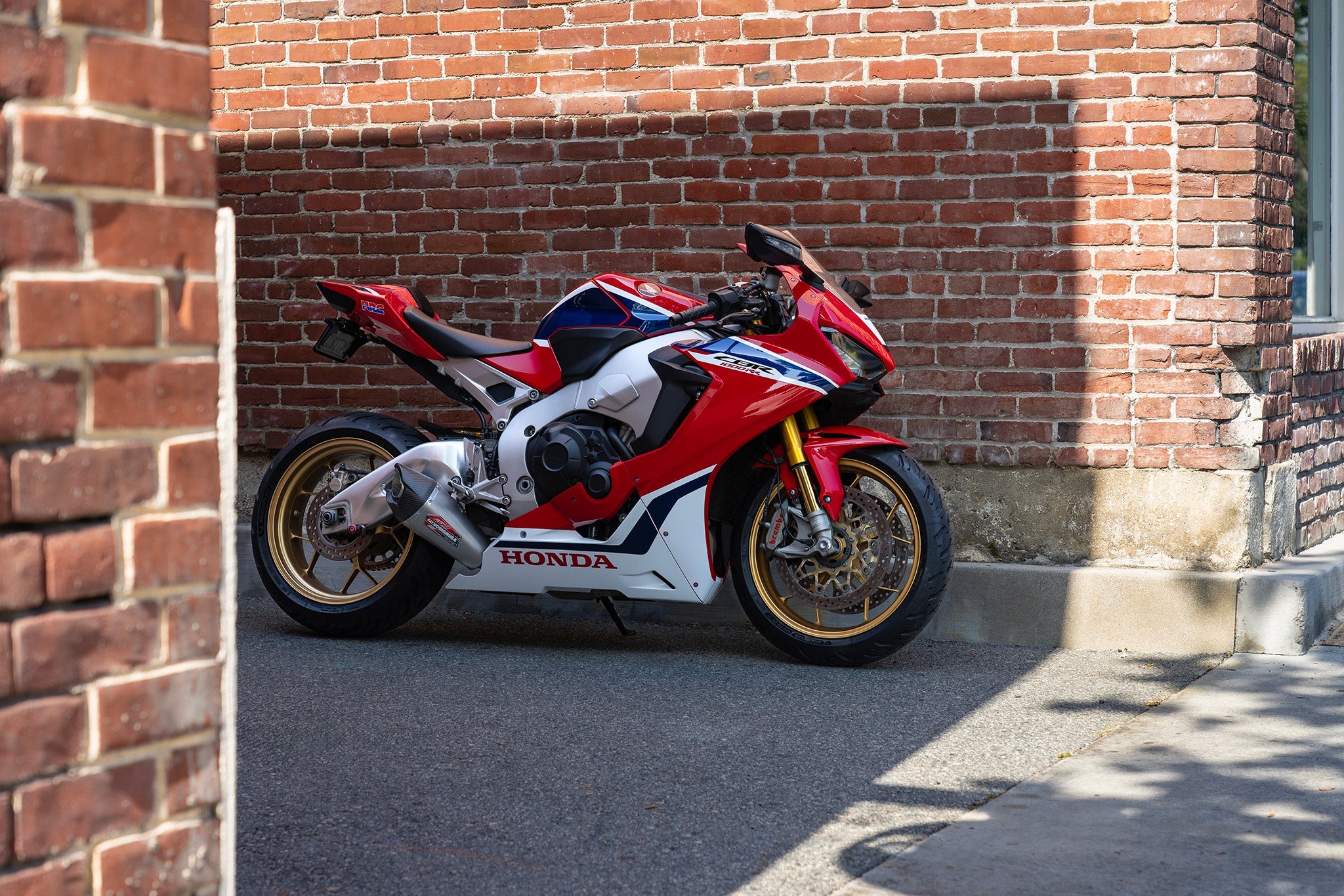 Yoshimura AT2 Street Slip-On Exhausts Honda CBR1000RR / SP / SP2 2017-2026