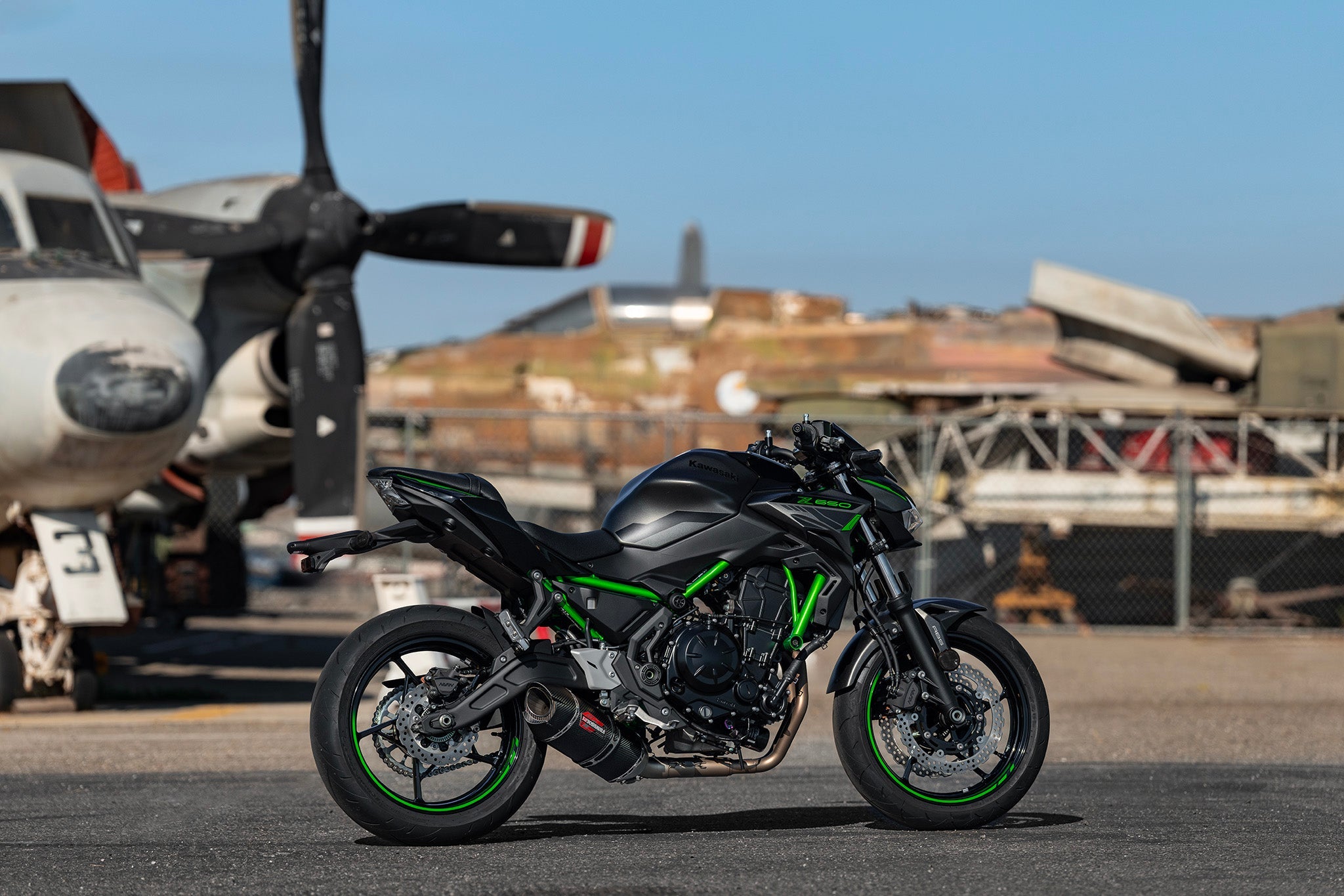 Yoshimura AT2 Race Exhaust System Kawasaki Ninja 650 / Z650 2017-2026