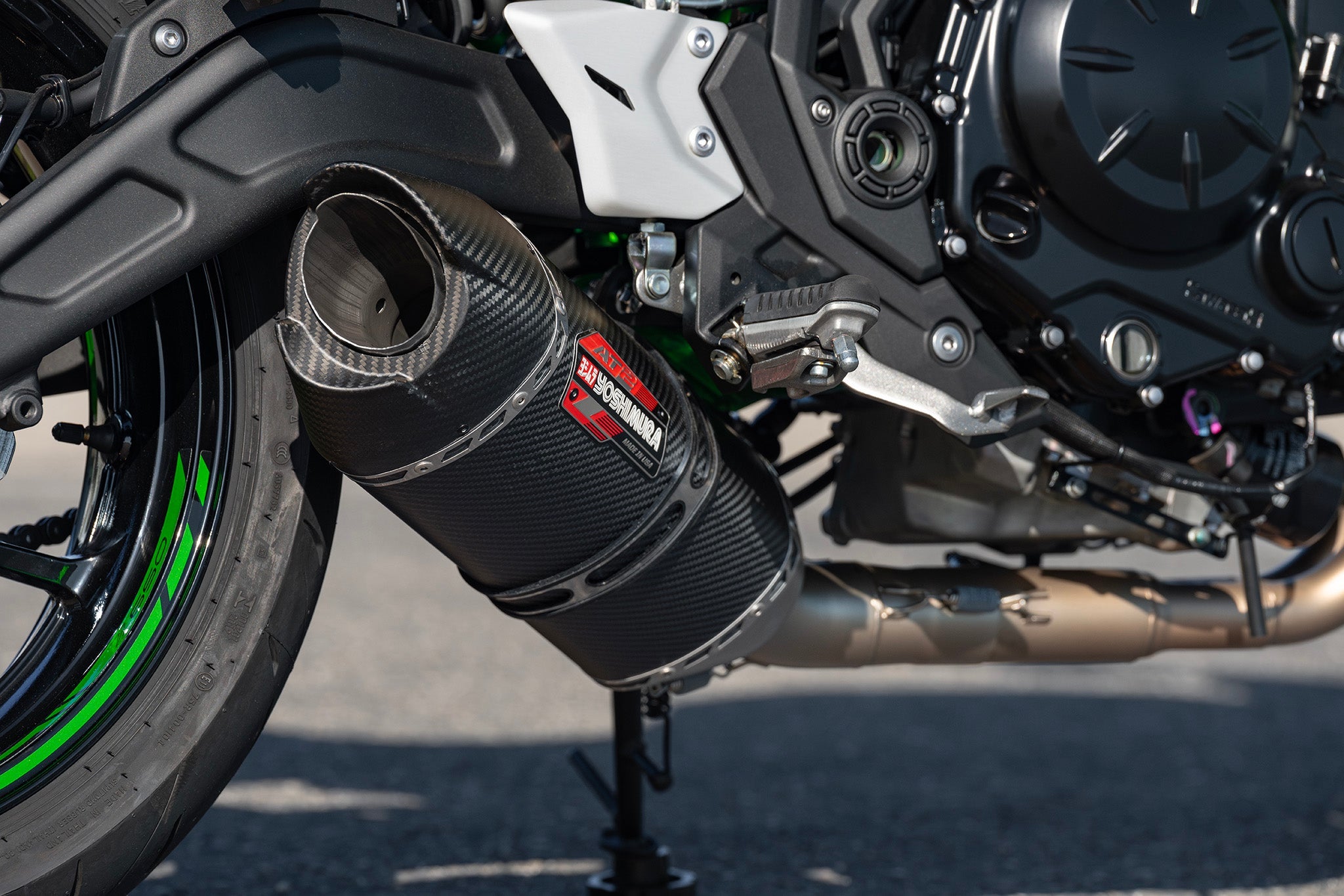 Yoshimura AT2 Race Exhaust System Kawasaki Ninja 650 / Z650 2017-2026