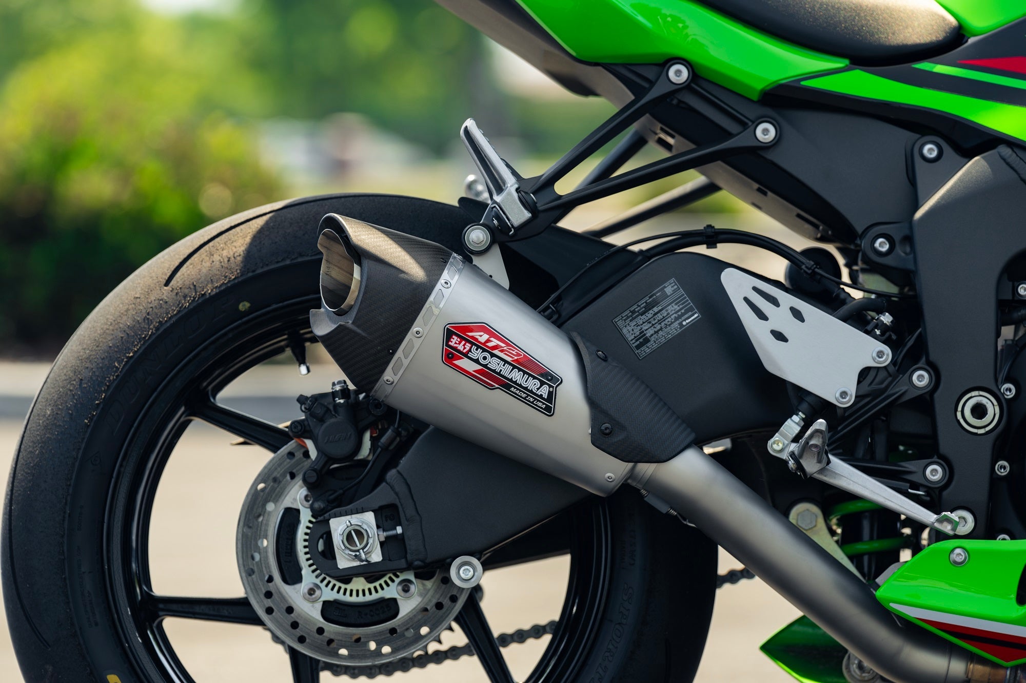 Yoshimura AT2 Street Slip-On Exhausts Kawasaki Ninja ZX6R / ZX636 2024-2026