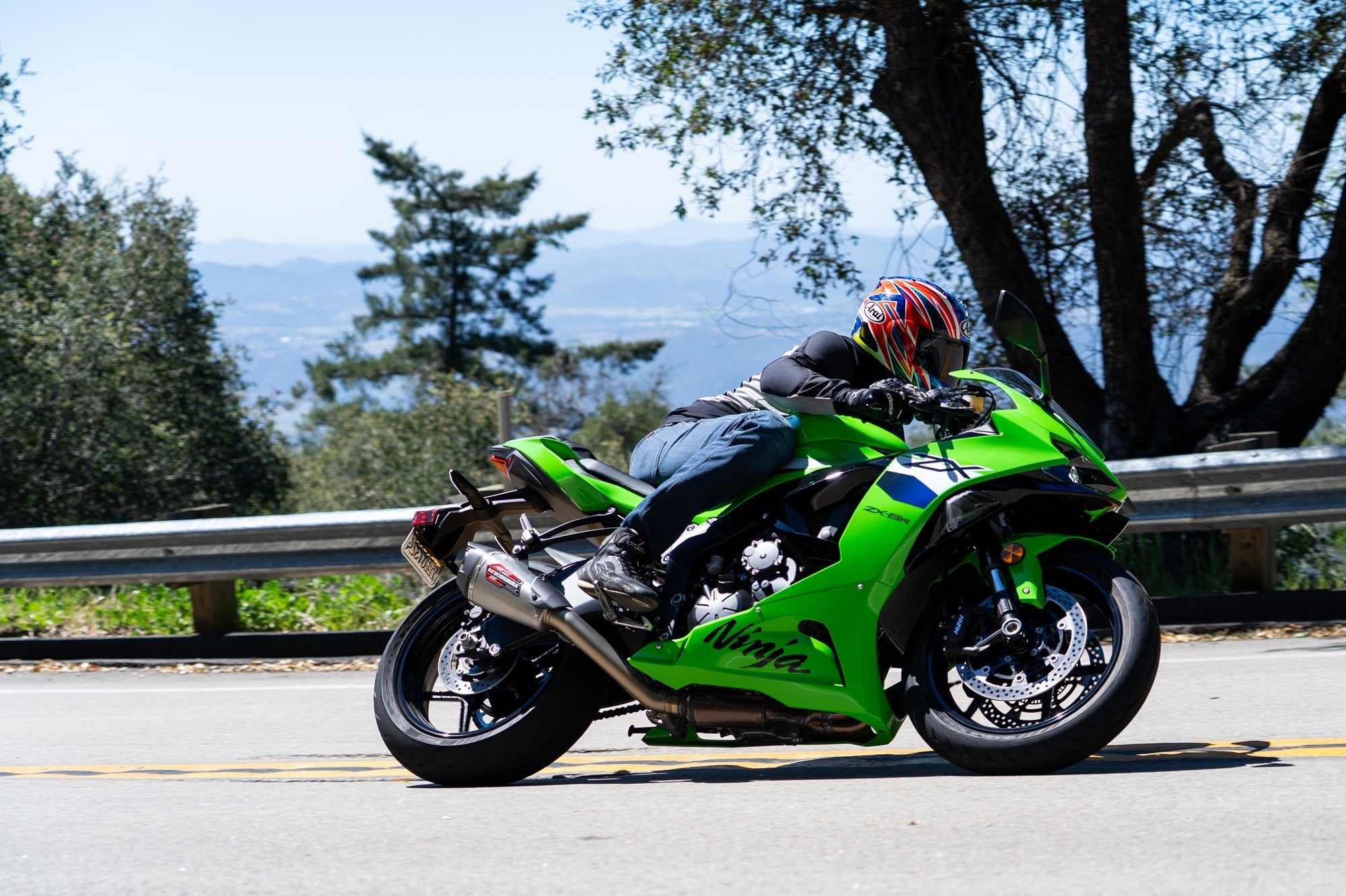 Yoshimura AT2 Street Slip-On Exhausts Kawasaki Ninja ZX6R / ZX636 2024-2026