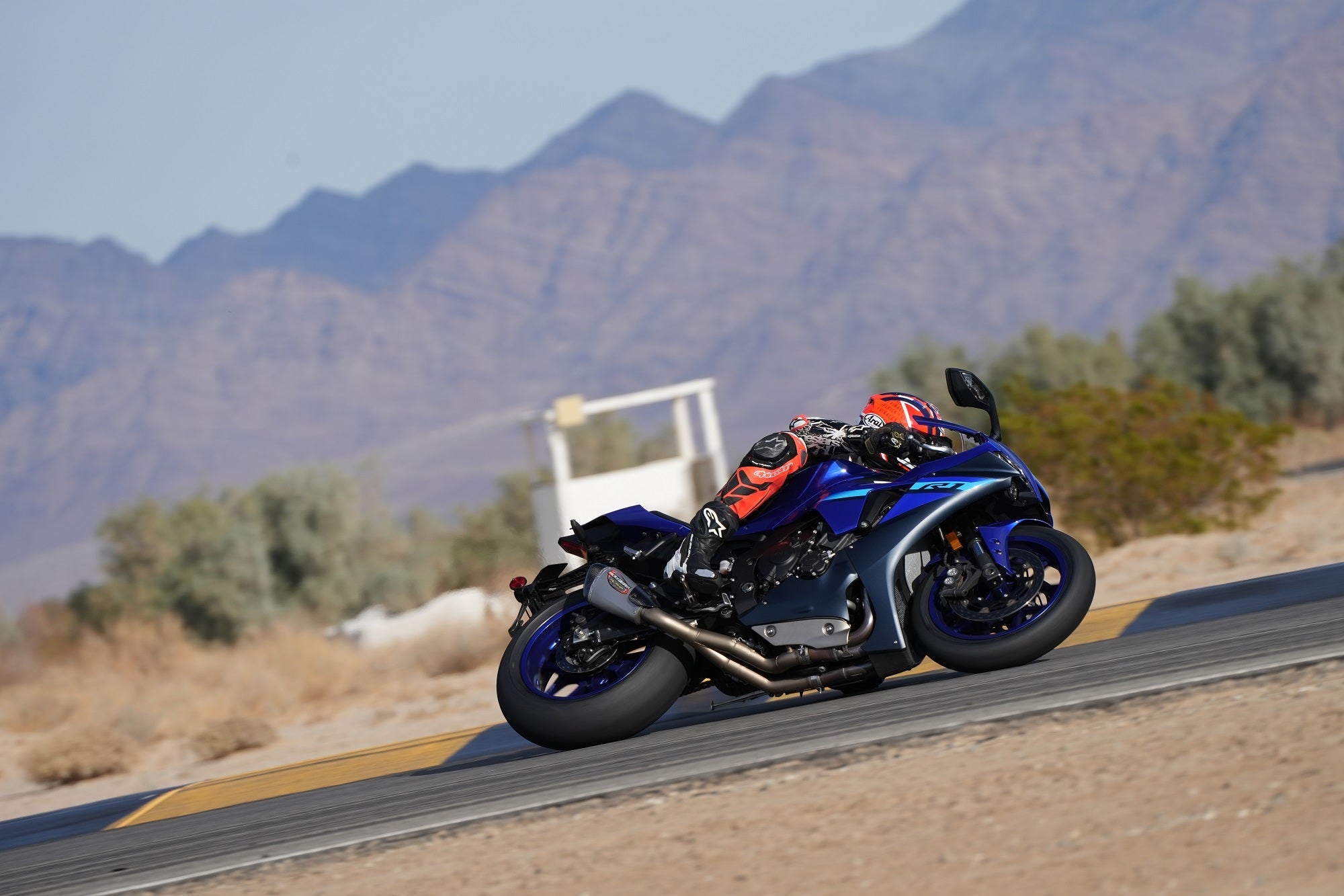 Yoshimura ALPHA-T Works Race Slip-On Exhaust Yamaha R1 / R1M / R1S 2015-2026