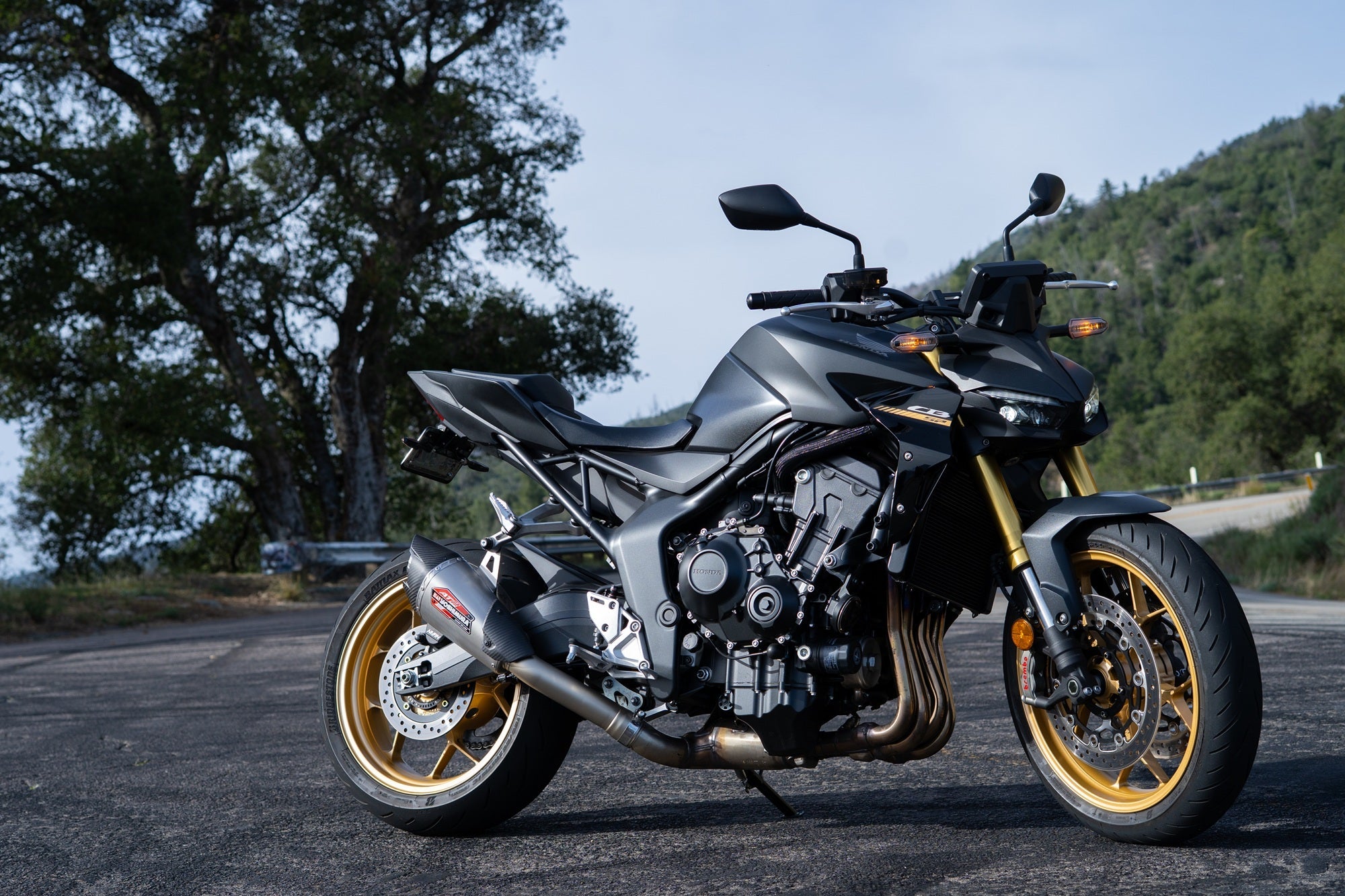 Yoshimura AT2 Street Slip-On Exhausts Honda CB1000 SP Hornet 2025-2026