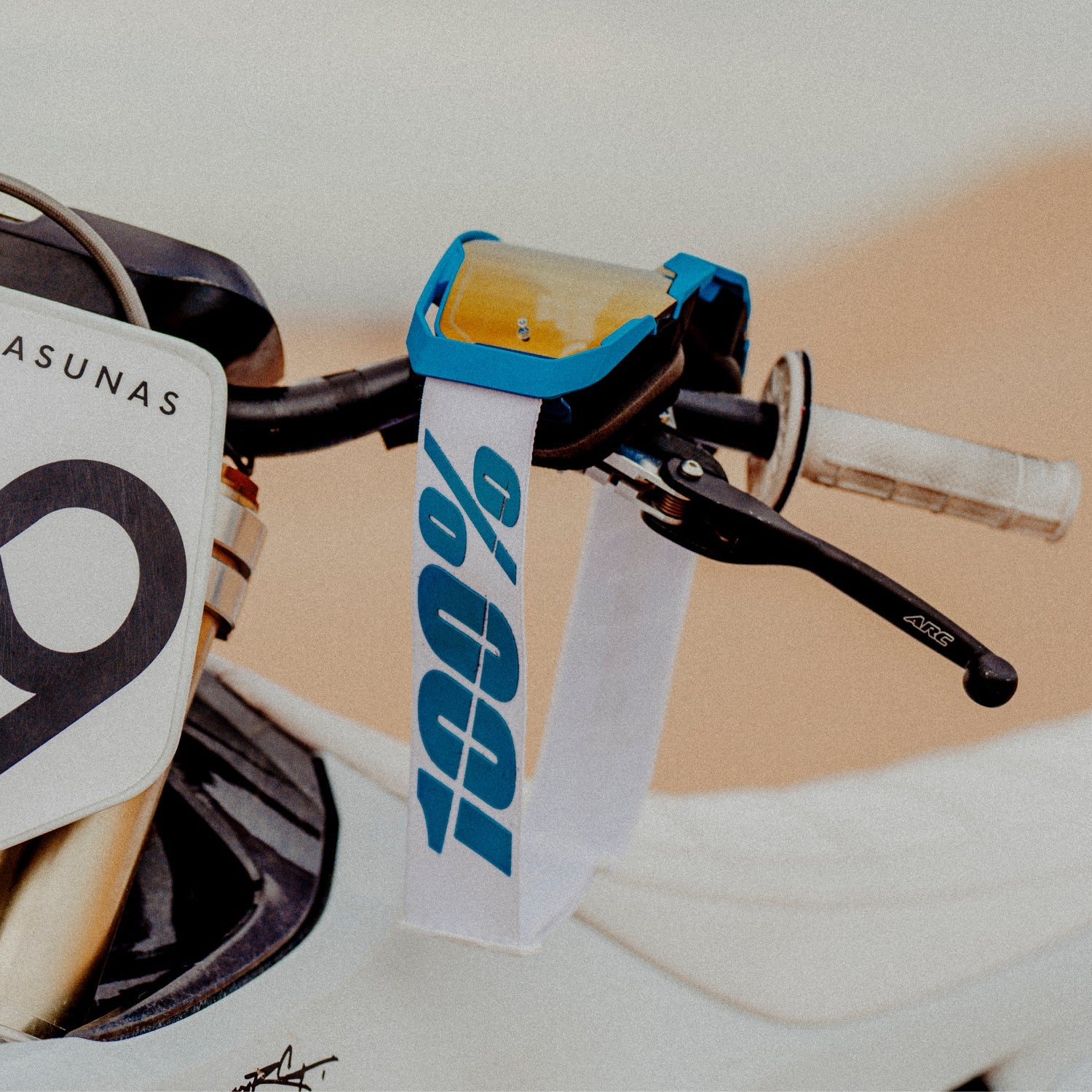 100% ARmatic Tuckwell Goggles With True Gold Mirror Lens