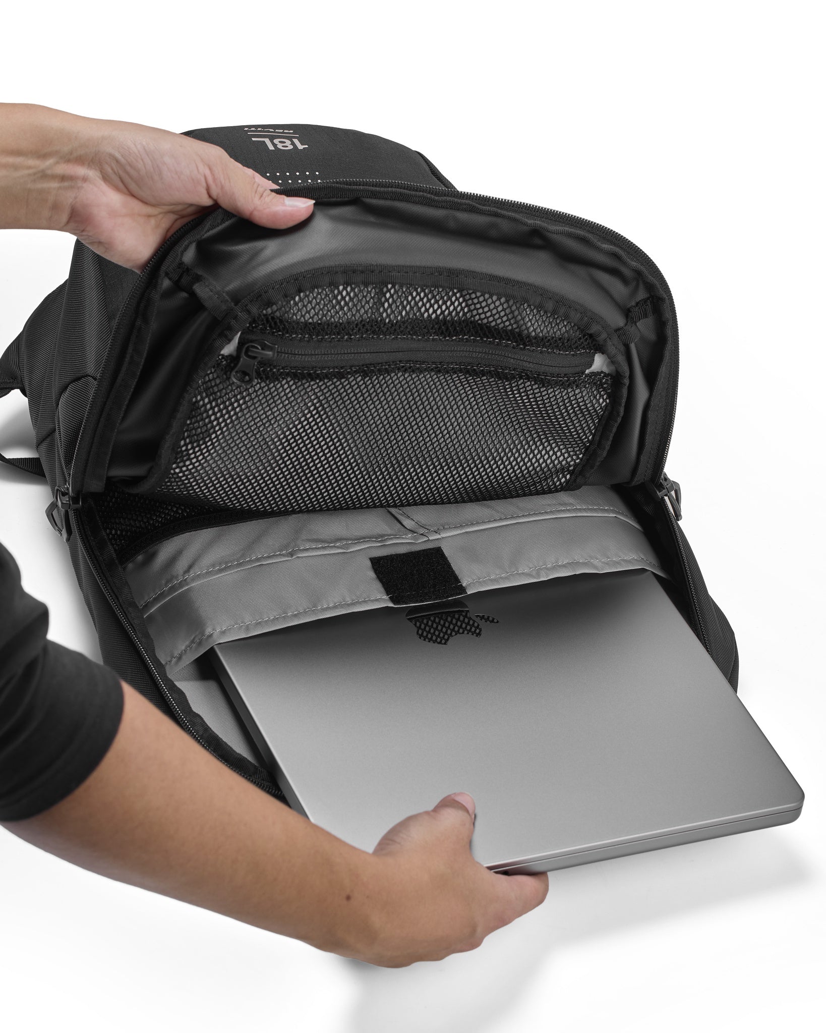 REV'IT! Traject 18L Backpack