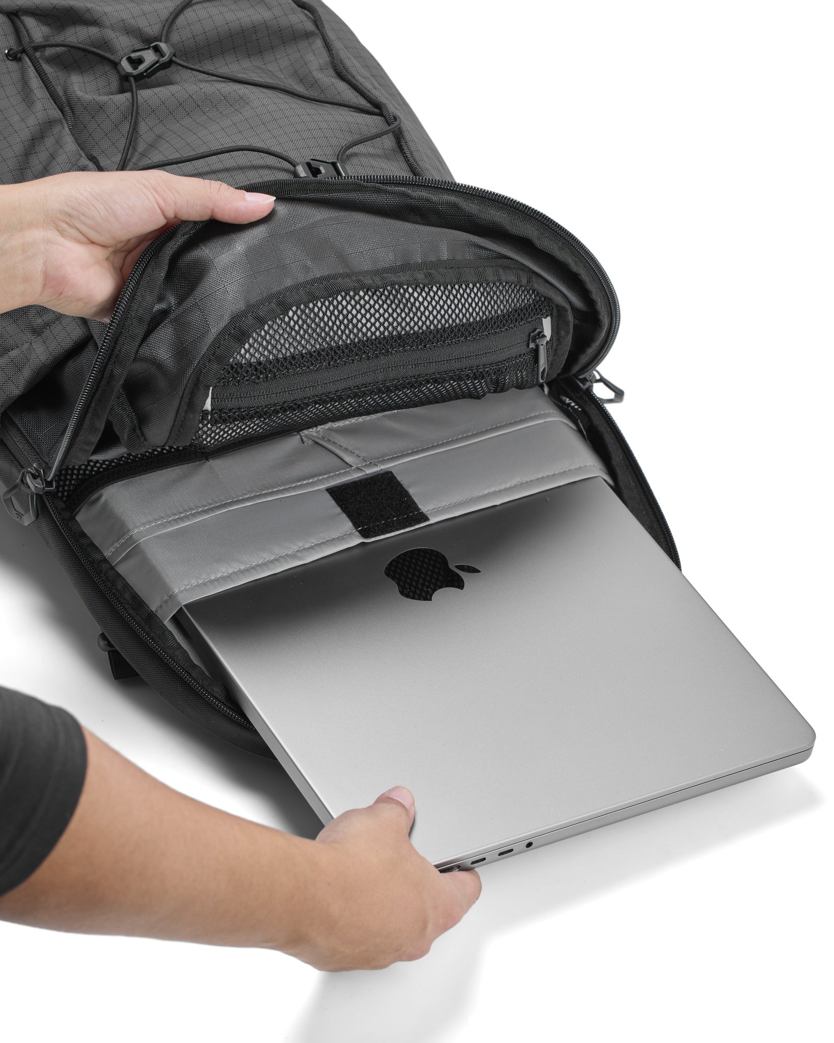 REV'IT! Saroa 22L Backpack