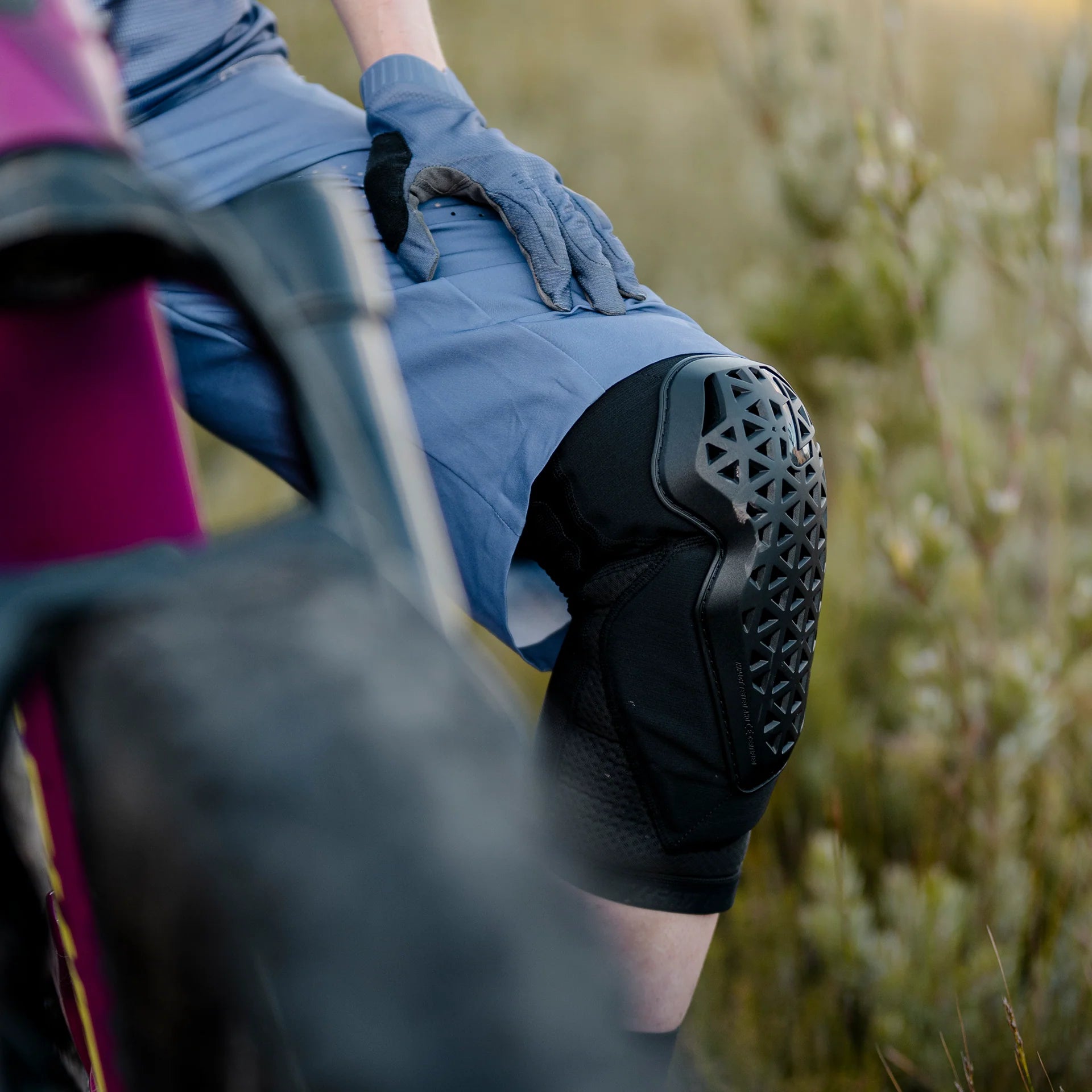 Leatt FlexMesh Knee Guard