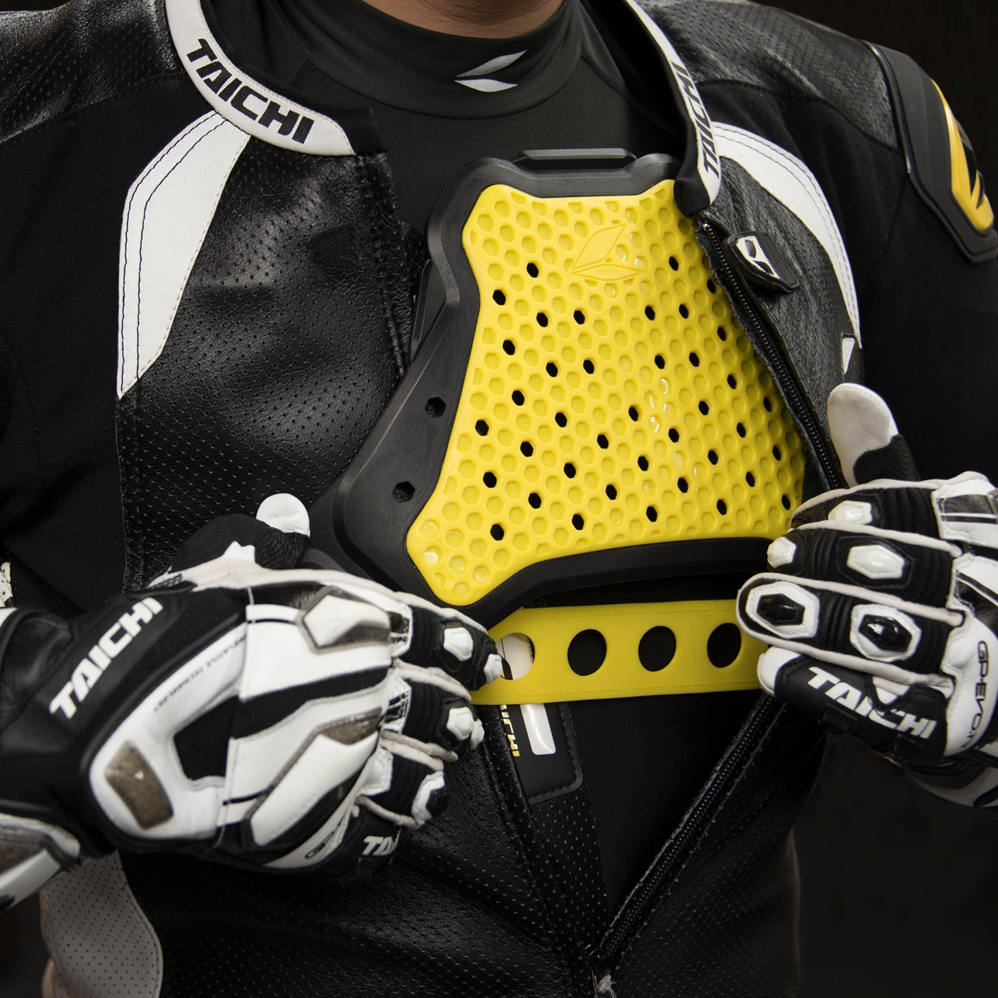 RS Taichi Race CE LV2 Chest Protector NXV018