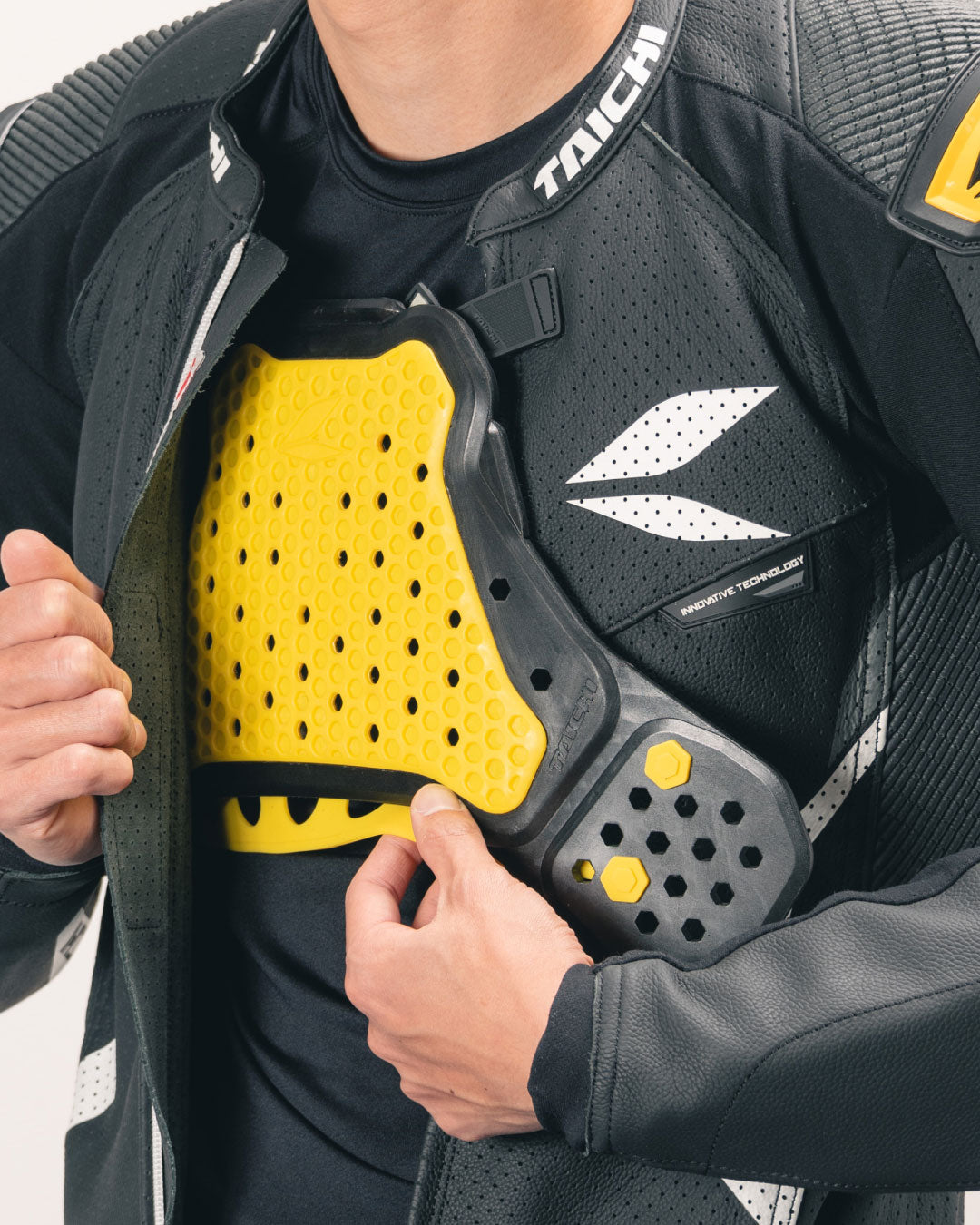 RS Taichi Race CE LV2 Chest Protector NXV018