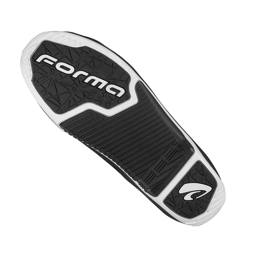 Forma Traction Boots