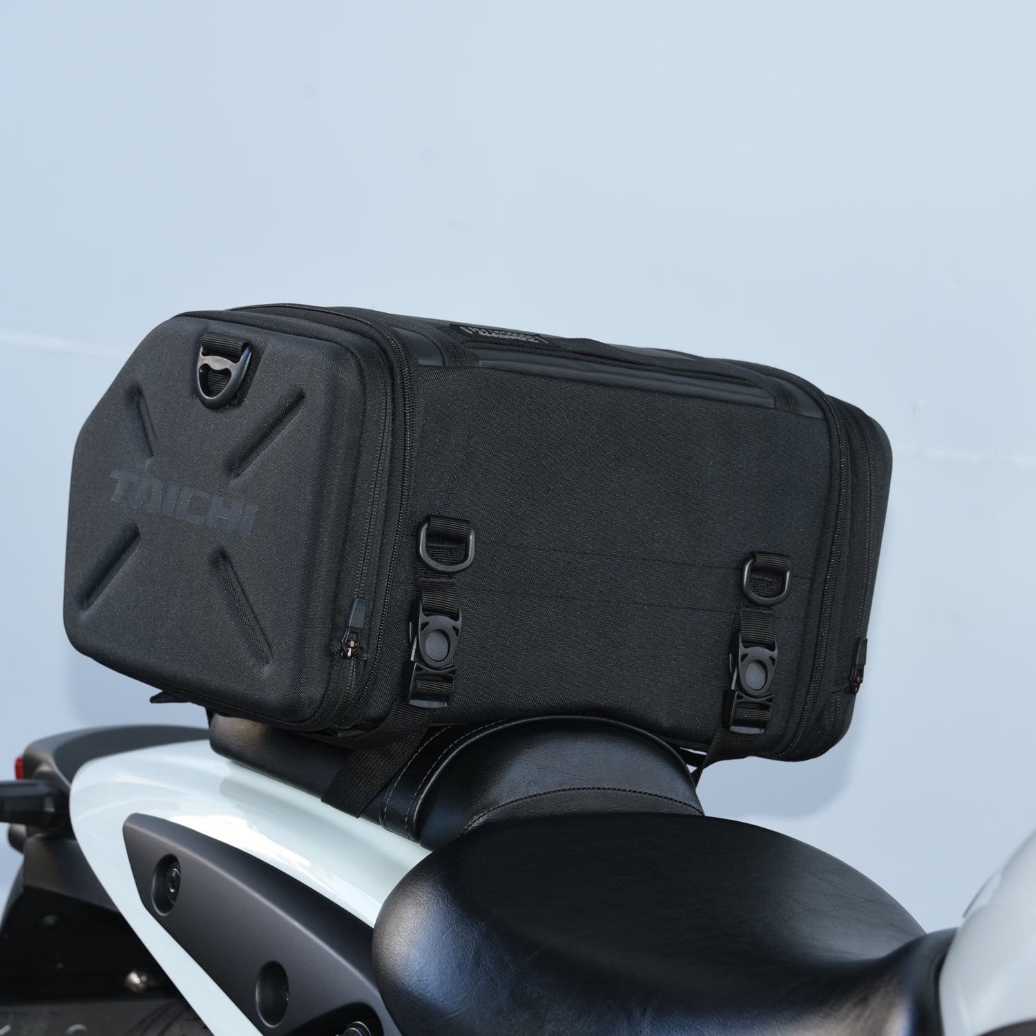 RS Taichi 24L Seat Bag RSB317