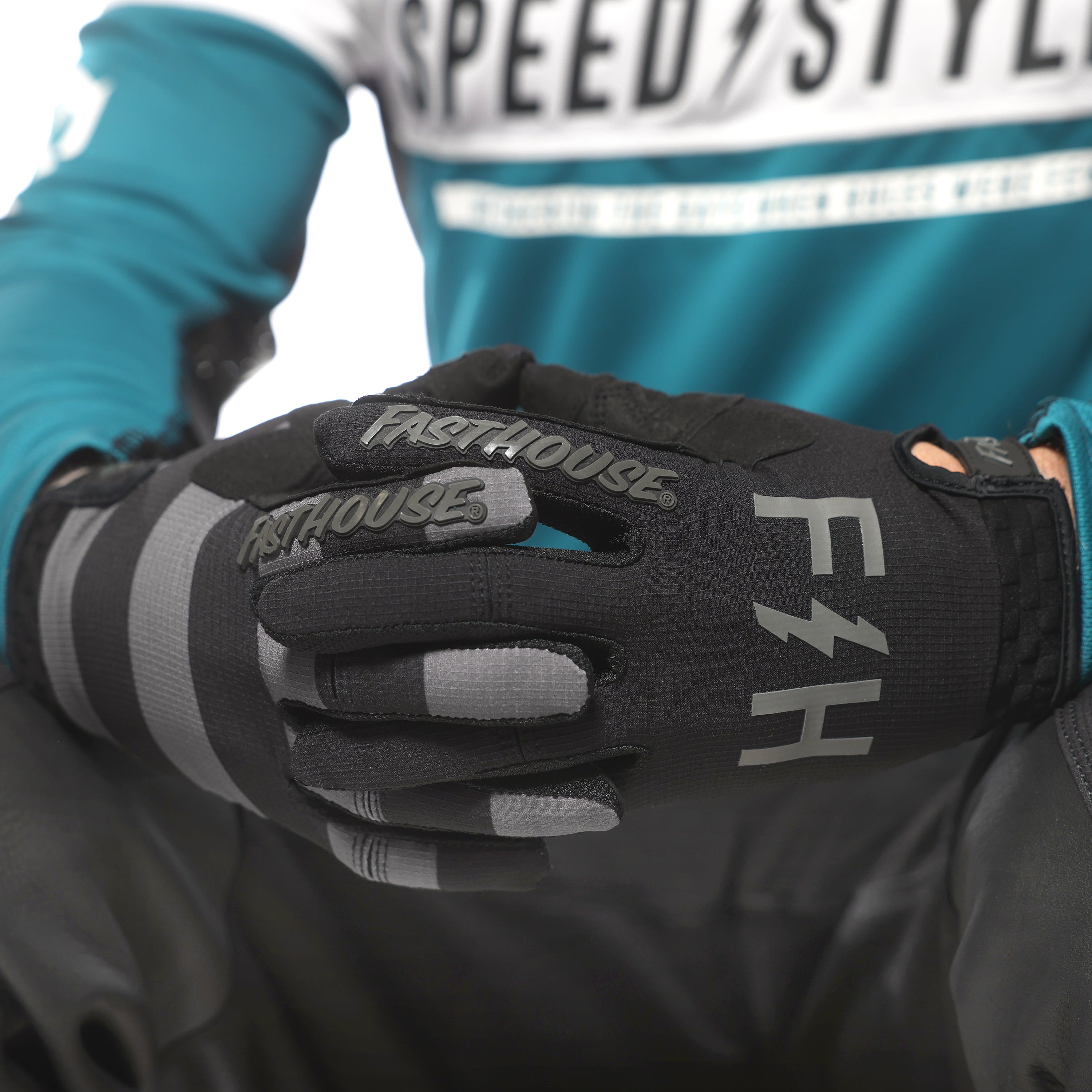 Fasthouse Speed Style Akin Glove