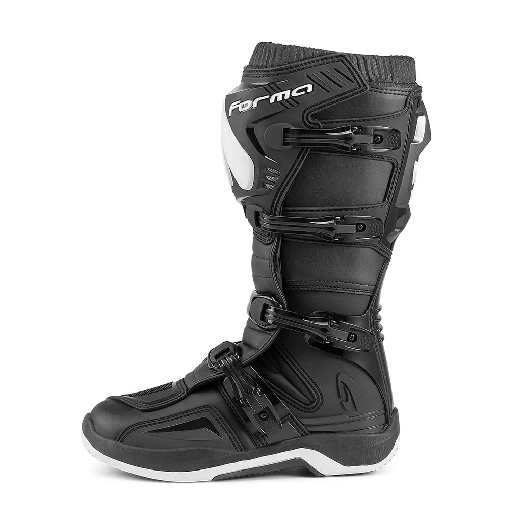 Forma Traction Boots