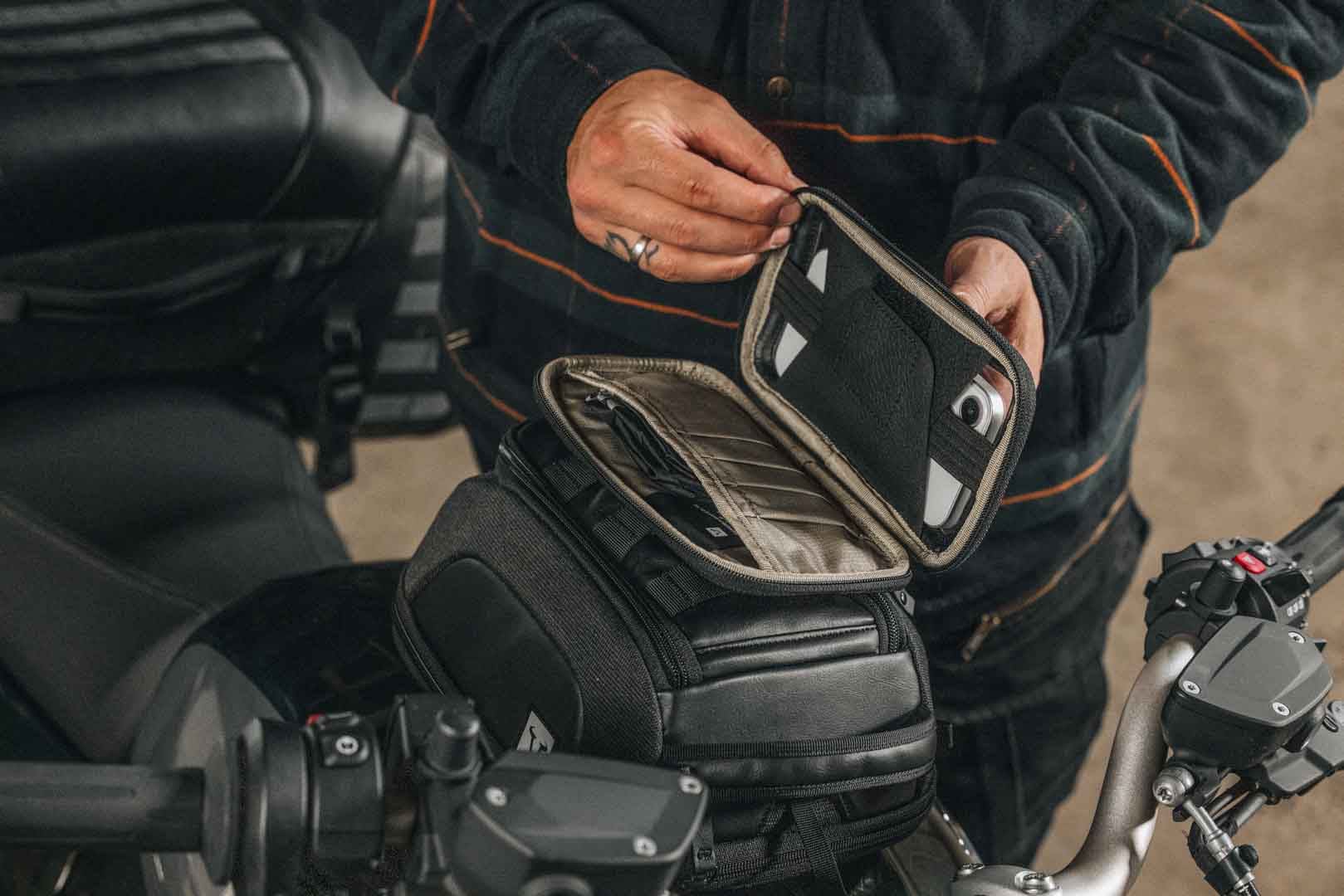 SW-Motech Legend Gear Smartphone Bag - LA11