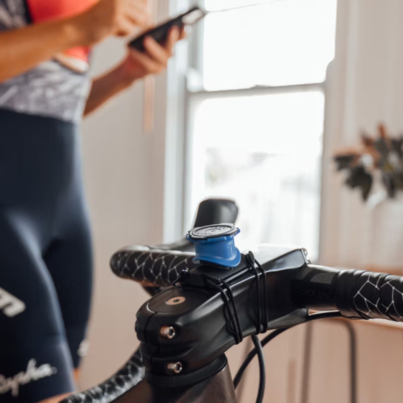 Quad Lock Flat Bar Adaptor