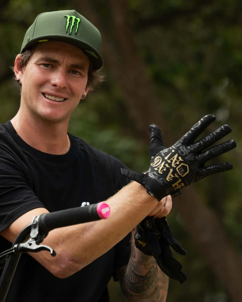 Fist Handwear Strapped Hang On Gloves