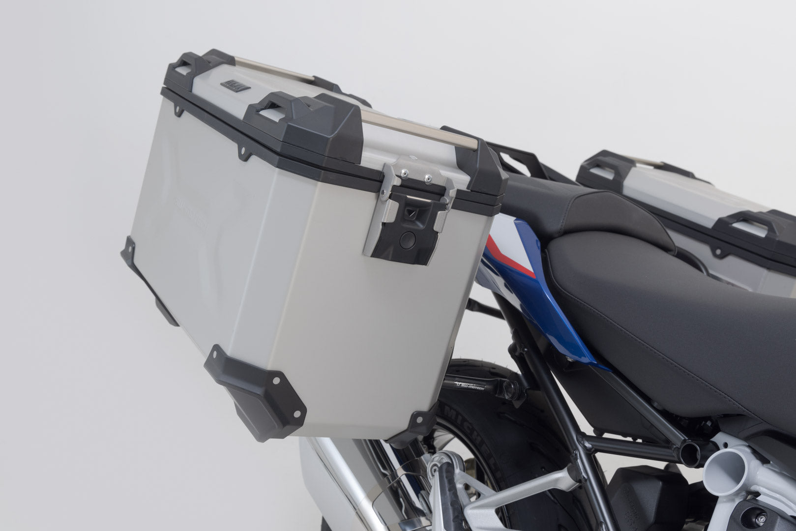 SW-Motech TRAX ADV Aluminum Case System - BMW R 1200/1250 R '14-'24