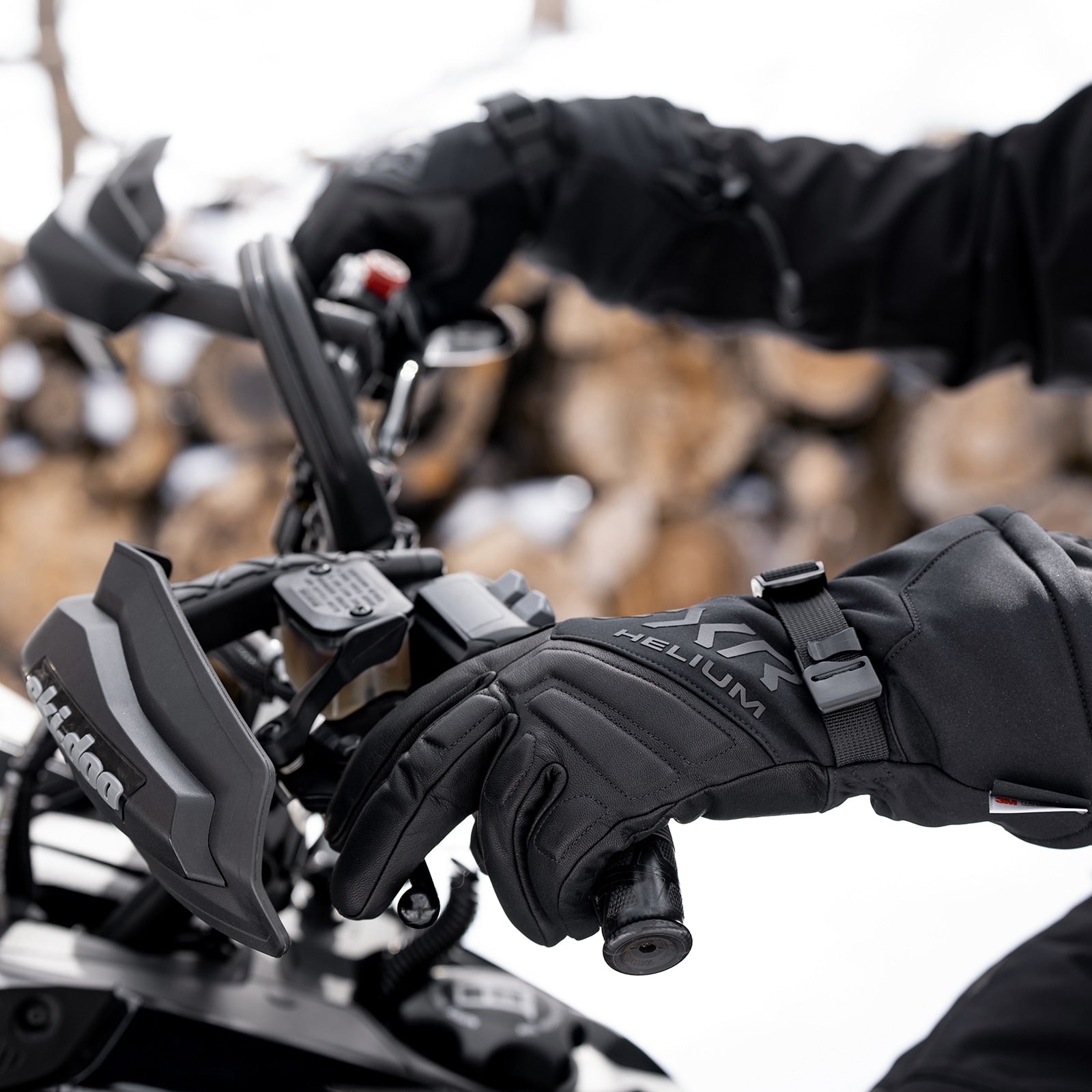 FXR Helium Hybrid Gauntlet Glove