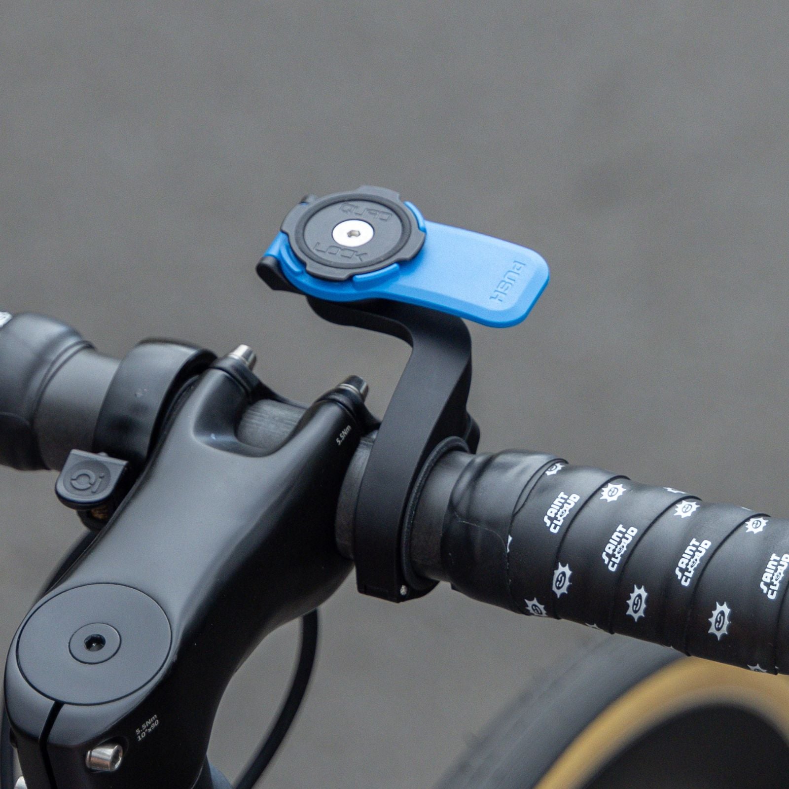Quad Lock Out Front Mount (V3)