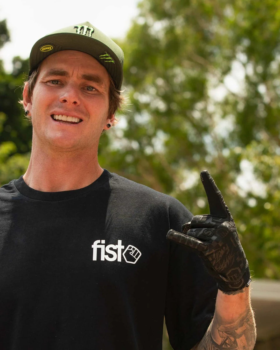 Fist Handwear Strapped Smash Forth Gloves