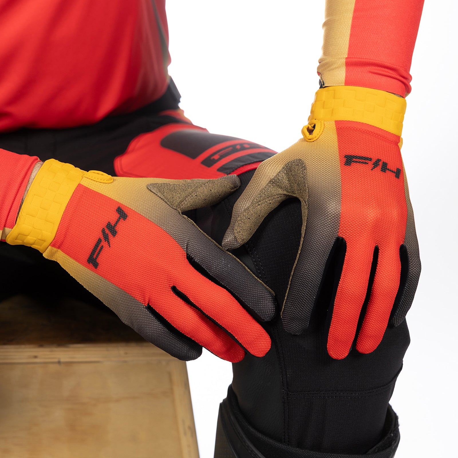 Fasthouse Vapor React Gloves