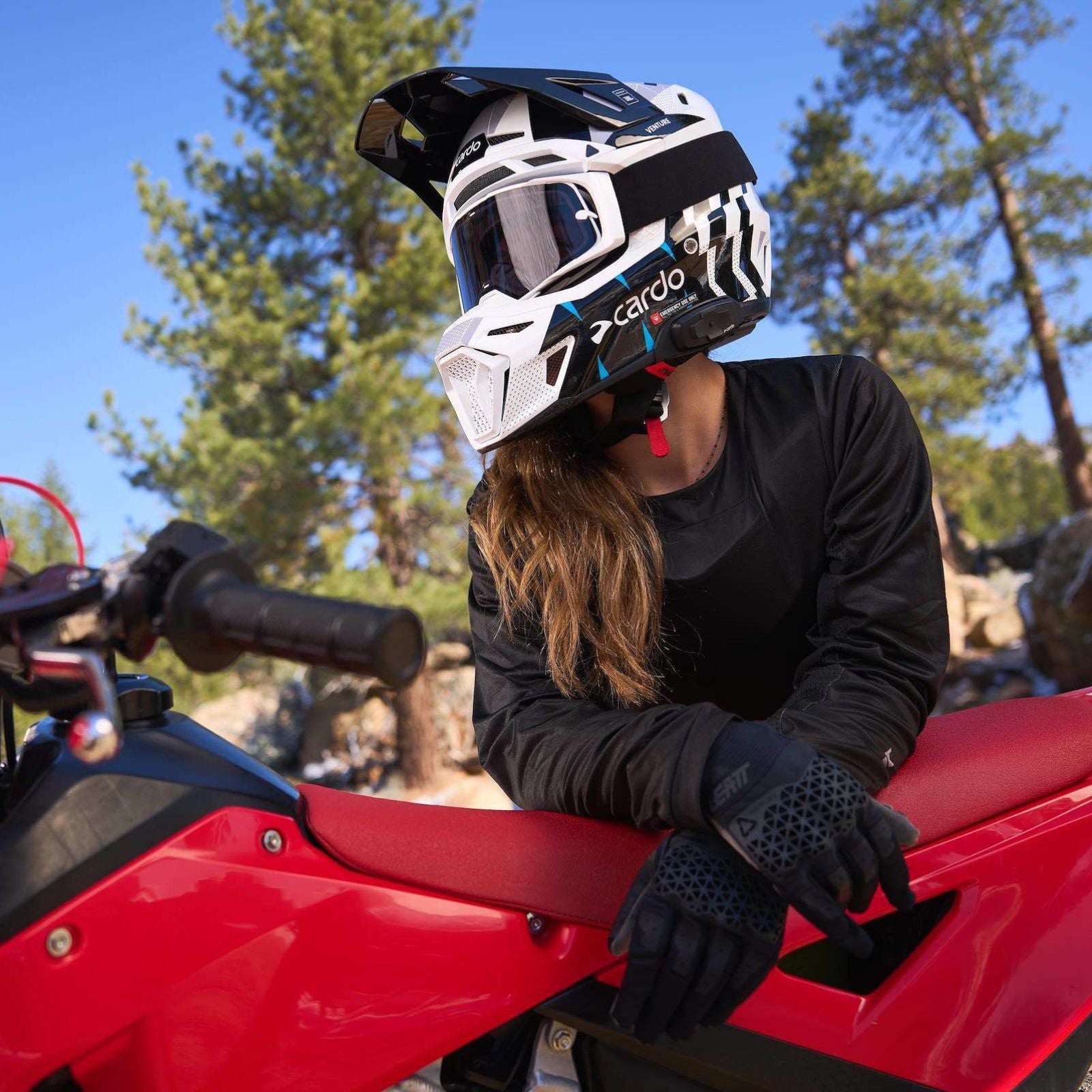 Cardo Venture Helmet